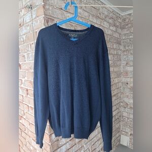 Club Room Men's Navy Blue V-Neck Sweater